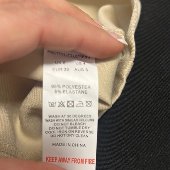 NWT PrettyLittleThings Cream Dress, Size US 4, ruching derik and tie detail - Picture 6 of 6